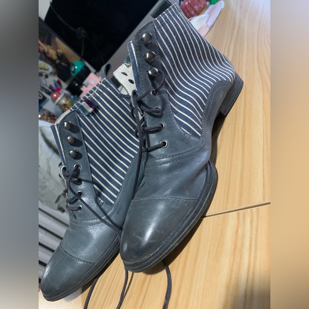 Vintage hush puppies ladies leather boots